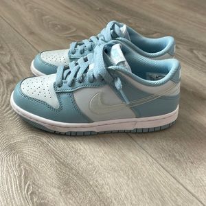 Note : ( Bottom needs light cleaning )